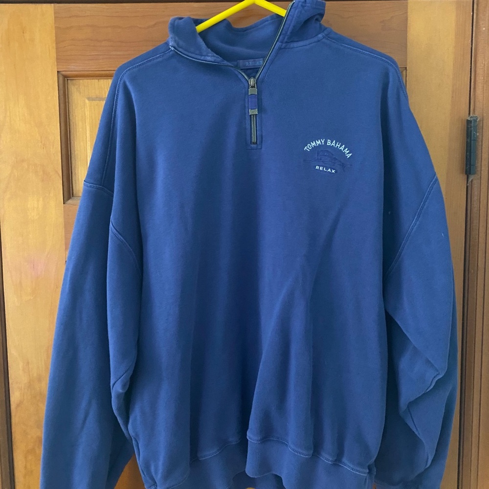 Tommy Bahama Sweater/Sweatshirt